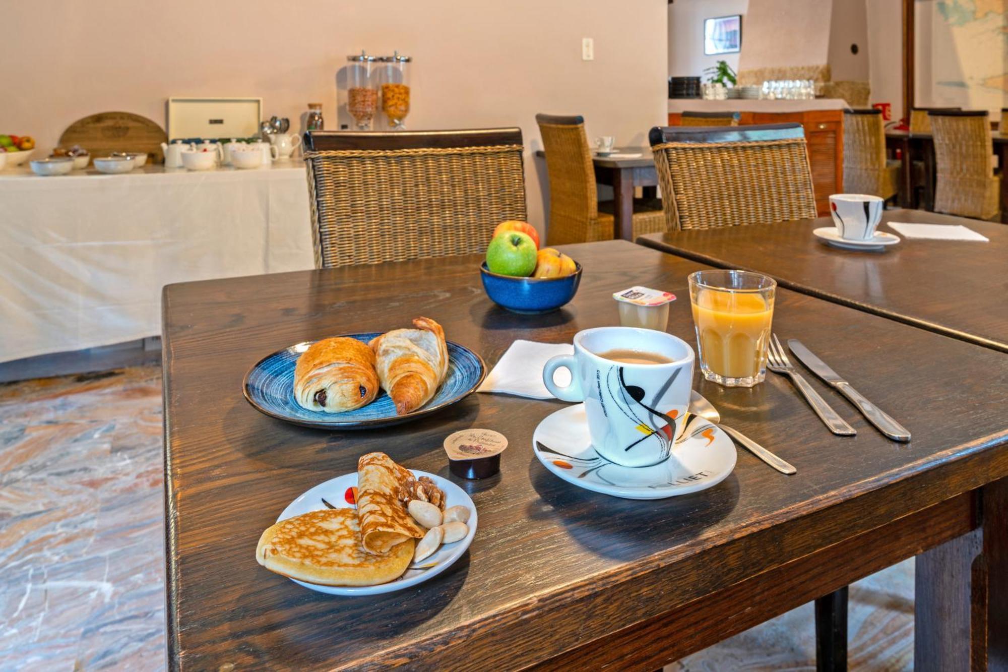 Logis Hotel De La Corniche Breszt Kültér fotó